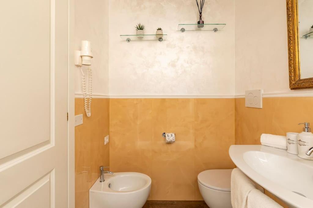 Frattina Elegance Suite روما المظهر الخارجي الصورة