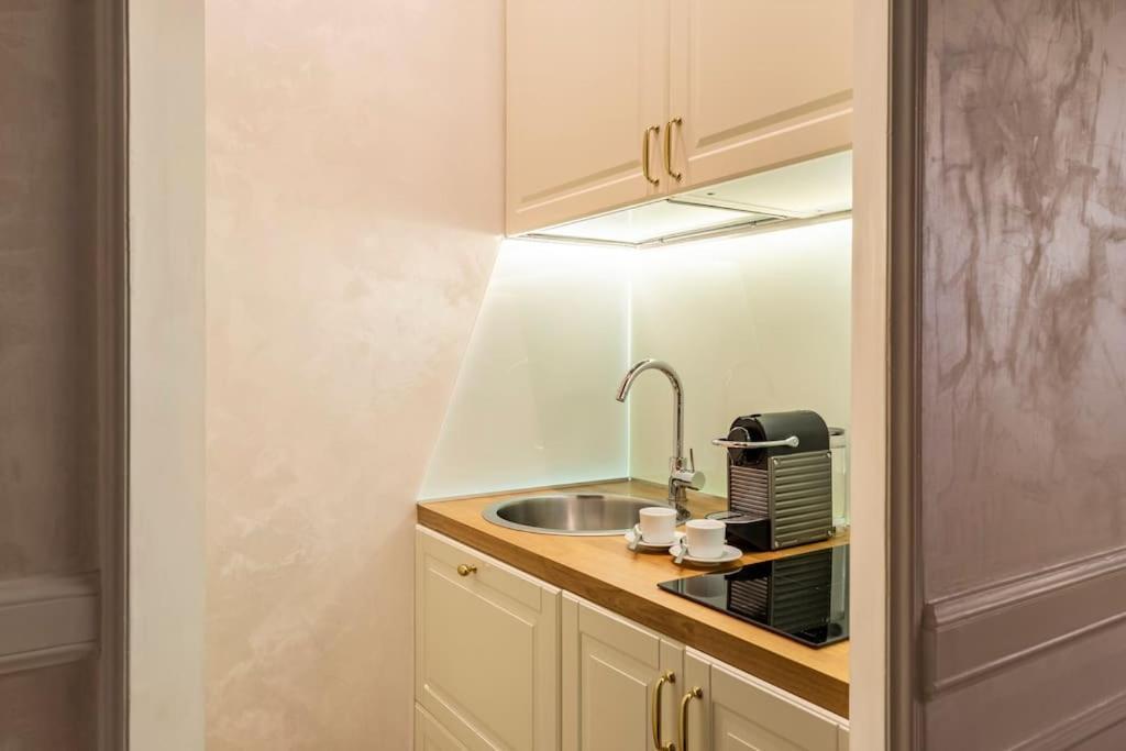 Frattina Elegance Suite روما المظهر الخارجي الصورة