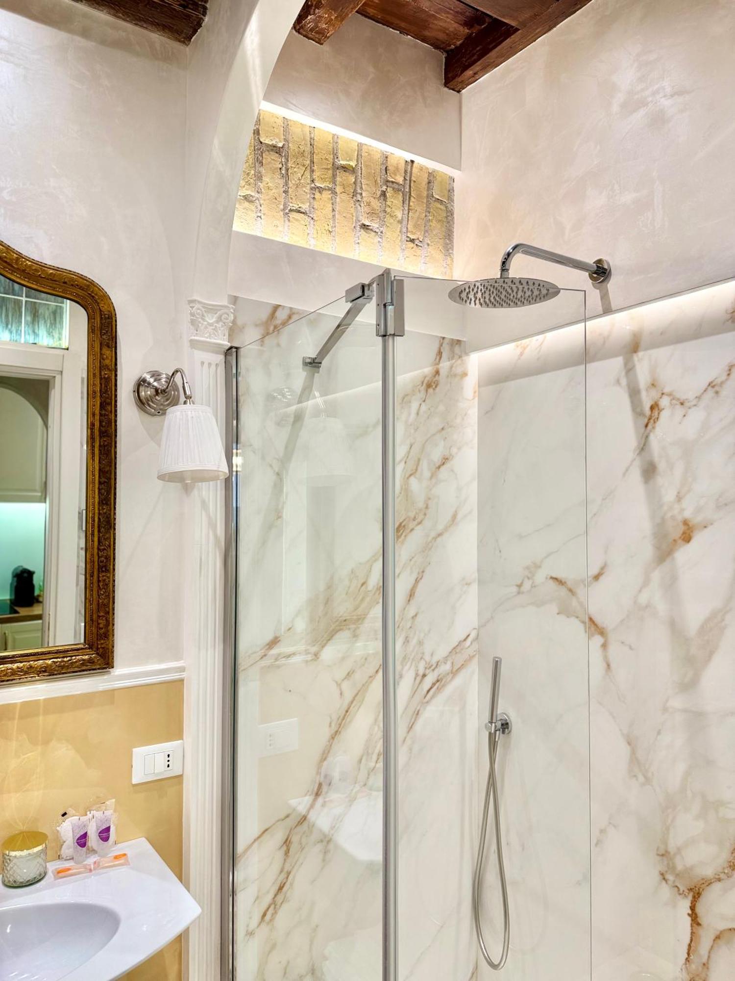 Frattina Elegance Suite روما المظهر الخارجي الصورة